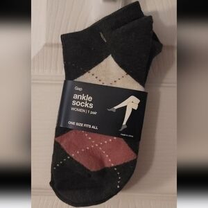 NWT GAP Women's Gray Pink Argyle Ankle Socks One Size Fits All